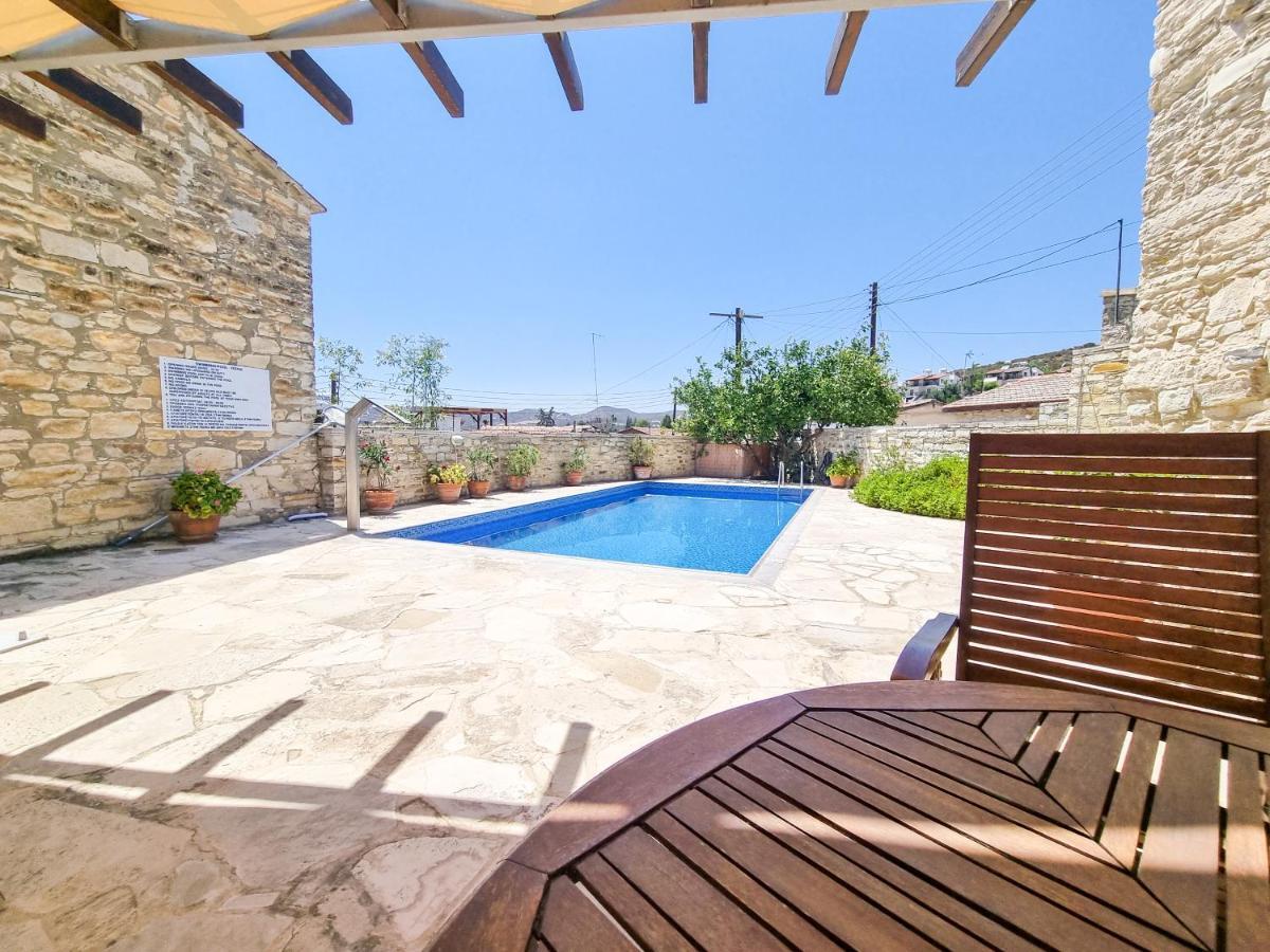 Poolside Escape Studio In Skarinou Village With Pool Facilities Экстерьер фото
