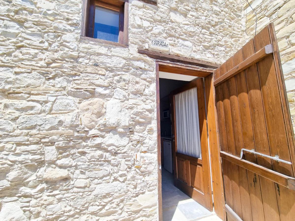 Poolside Escape Studio In Skarinou Village With Pool Facilities Экстерьер фото